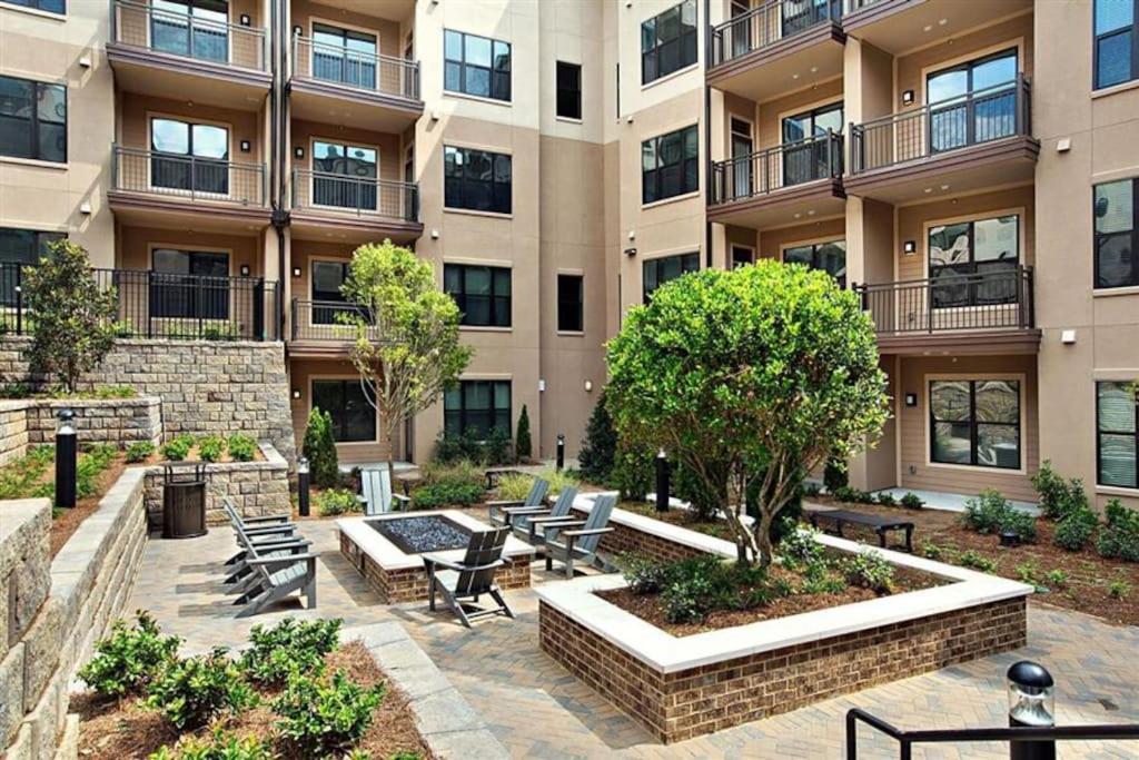 Апартаменты Awesome Atlanta Getaway Atlantic Station Area Экстерьер фото
